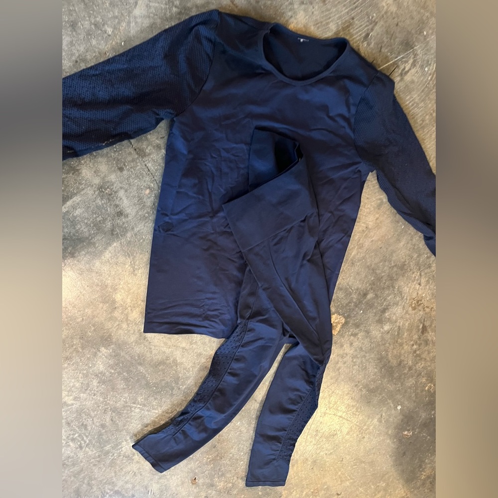 Fabletics Navy Matching Set, Medium - image 2